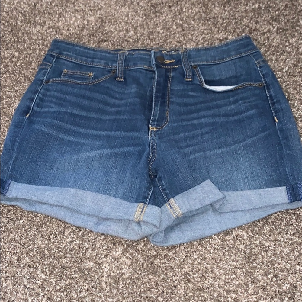 JEAN SHORTS!